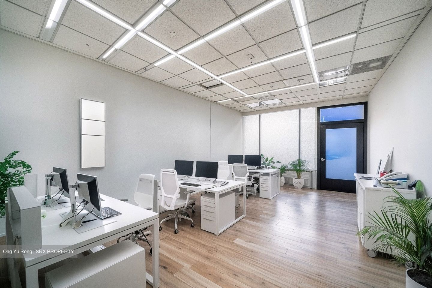 Golden Mile Tower (D7), Office #484014221